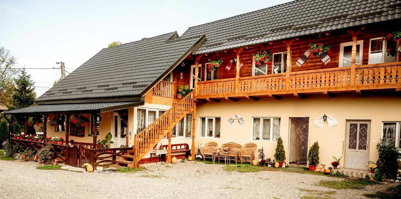 Apartamento Casa Pintea De Sub Coasta Breb Exterior foto