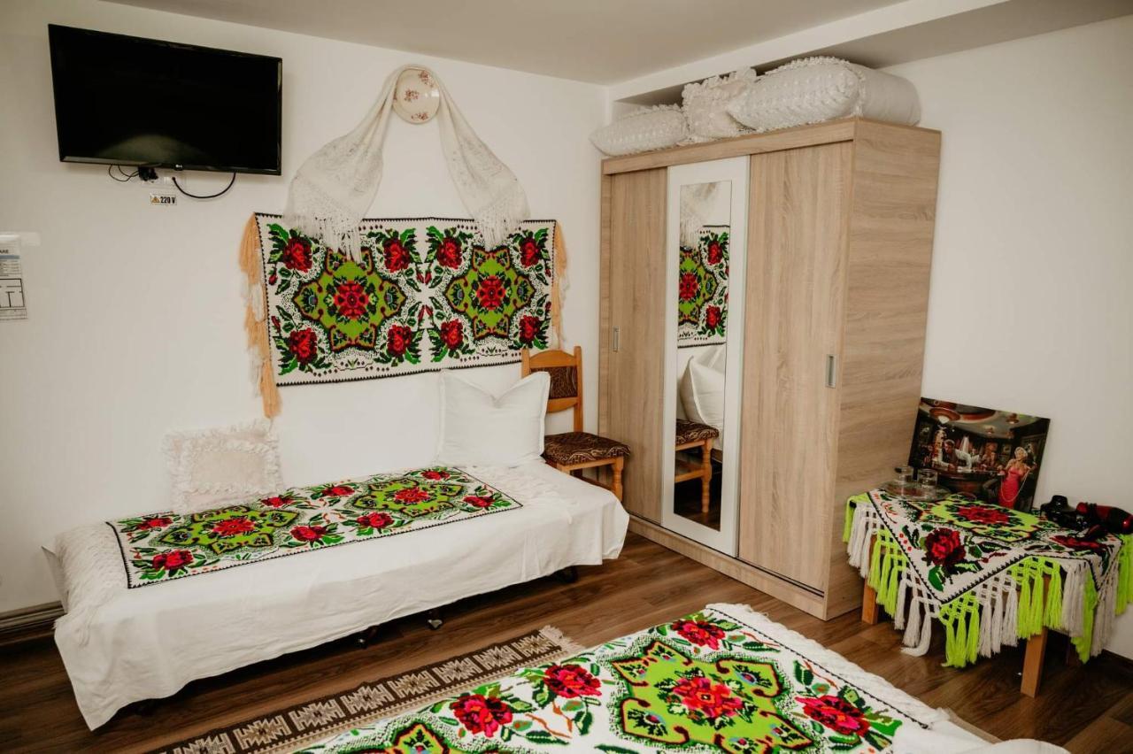 Apartamento Casa Pintea De Sub Coasta Breb Exterior foto